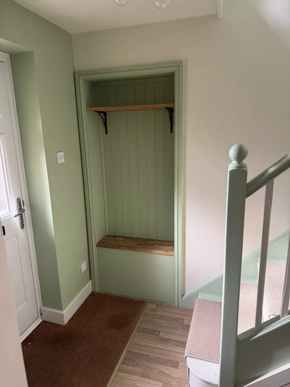 Interior painting and decorating alcove