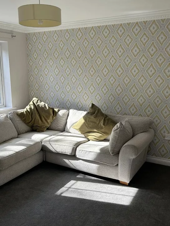 Wallpaper in lounge